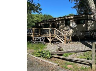 77 Creekside Dr, Cleveland, GA 30528