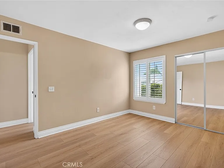 18259 Minnehaha St — Photo 35