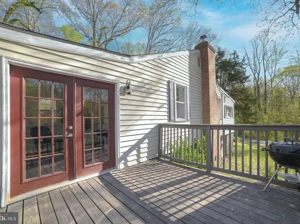 1220 Forest Rd, Saint Leonard, MD 20685