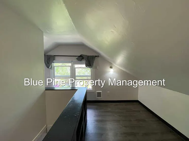 306 Lawton St #1 — Photo 5