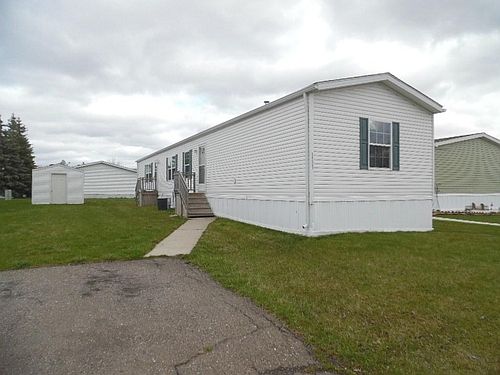 1st image of 28625 Mapleleaf Dr