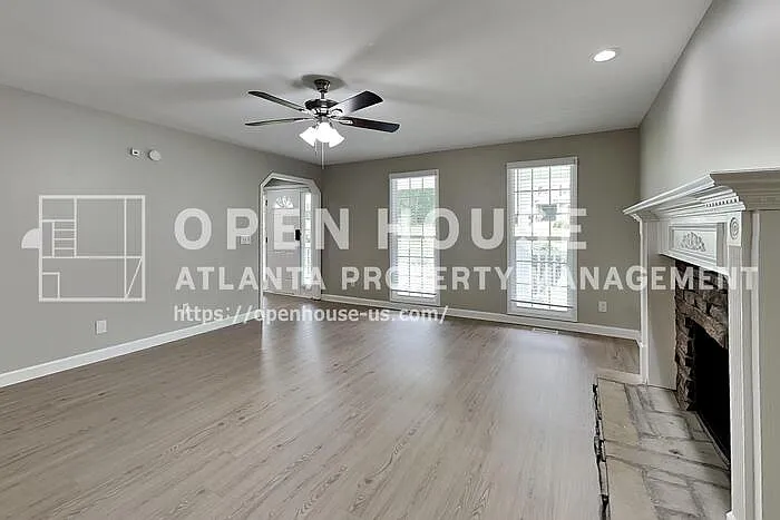 74 Woodsfield Ln — Photo 4