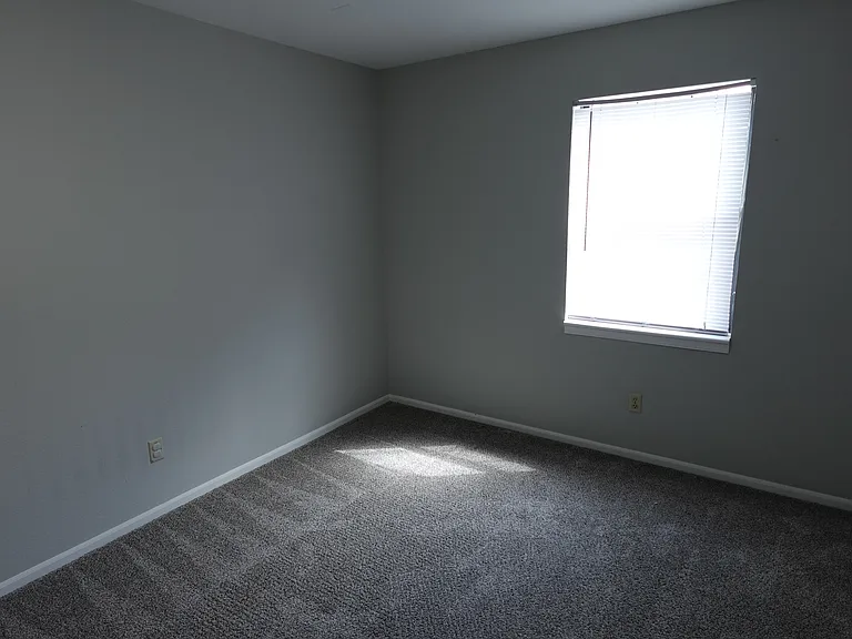 7324 N Liberty St — Photo 17