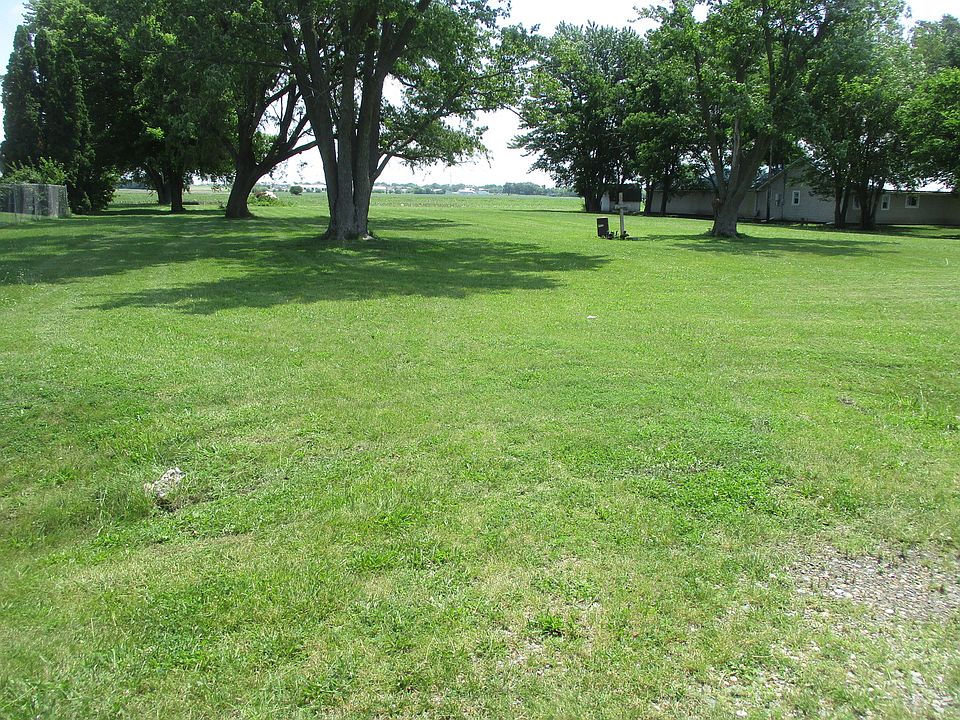 2nd image of 212 S Rising Rd