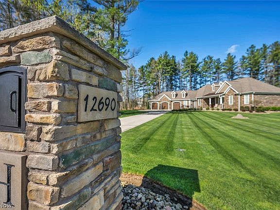 4th image of 12690 Barrington Ln