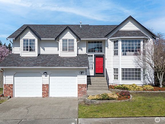 2nd image of 7925 193rd Street Ct E
