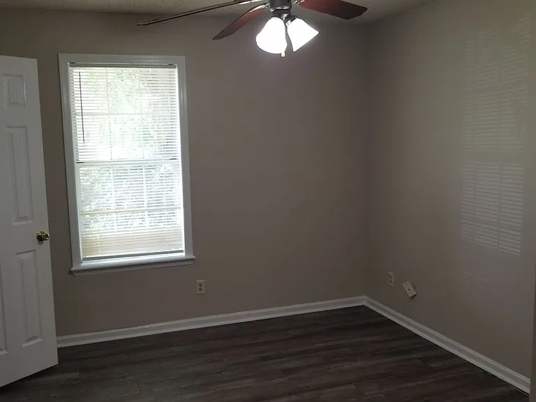 5116 Northridge Rd S — Photo 5