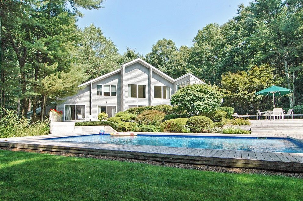 36 Bull Path in East Hampton Out East