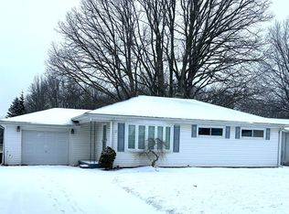 26650 Emma Ave, Flat Rock, MI 48134