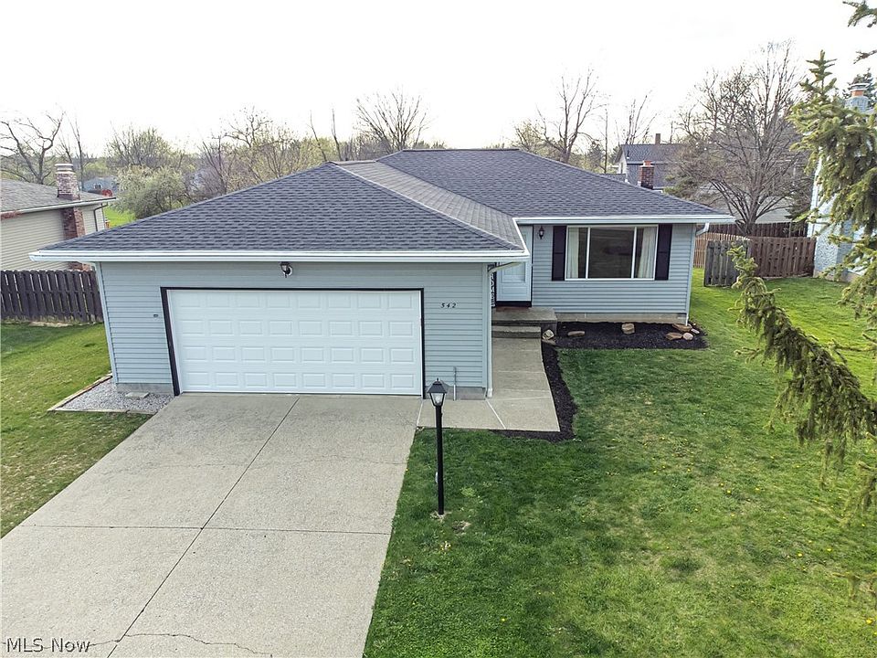 1st image of 542 Pepperwood Dr