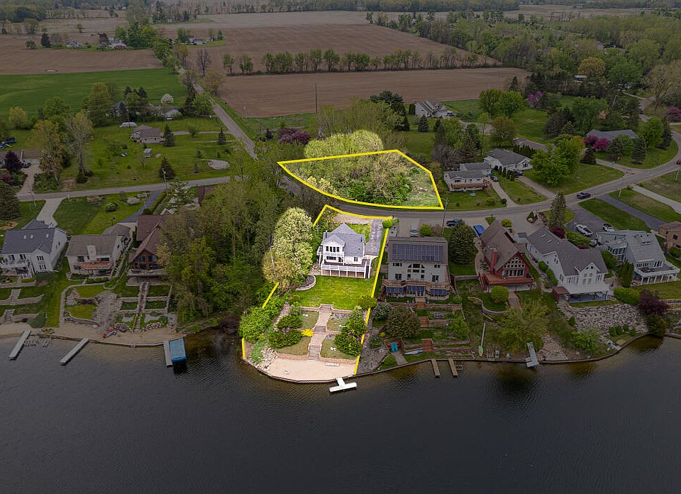 14335 Crestridge Dr, Cement City, MI 49233 Zillow