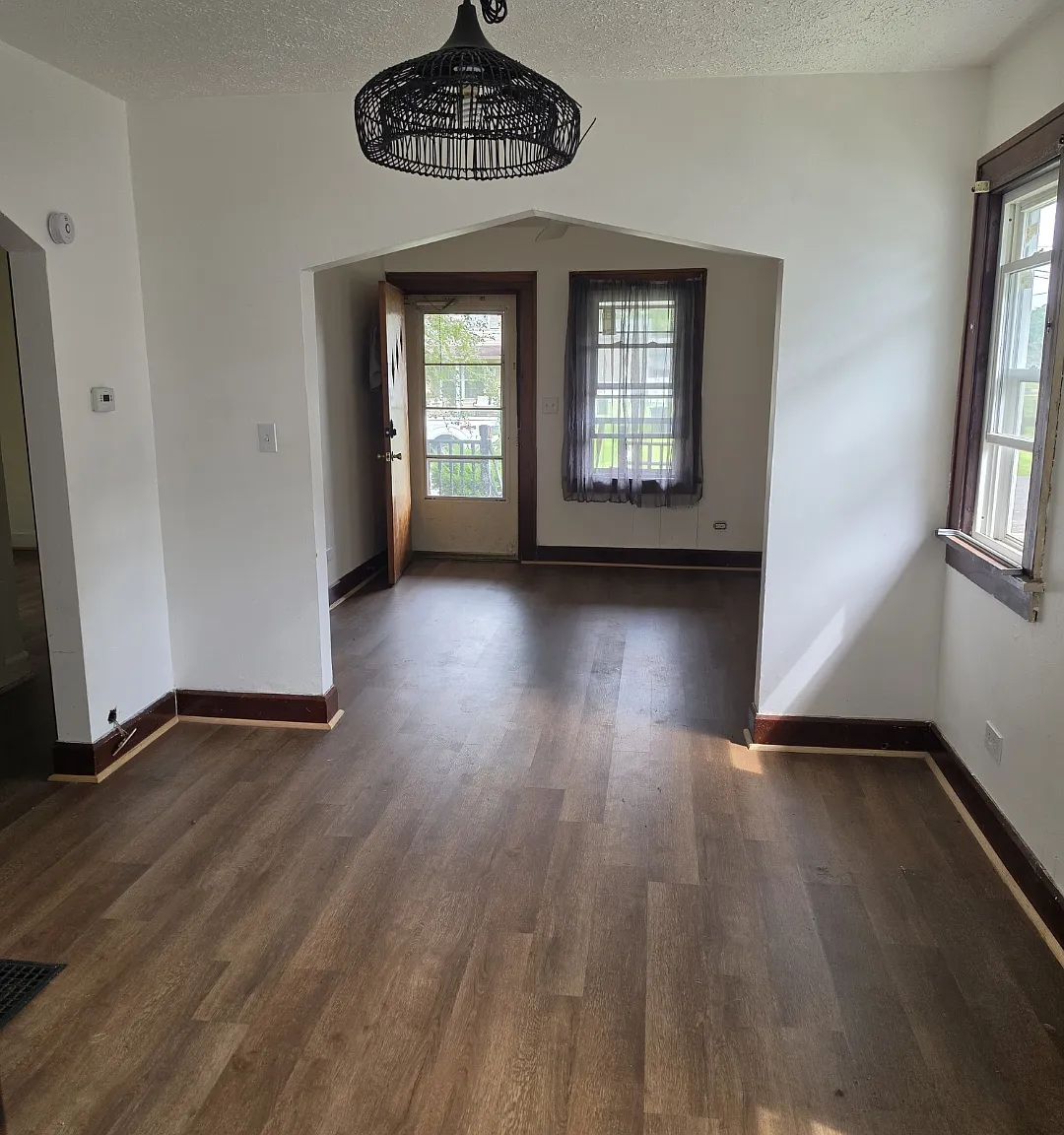 2 bed, 792 sqft, $1,100 — Photo 2
