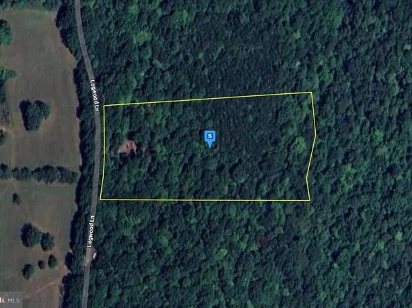 1601 Logwood Ln, Huddleston, VA 24104