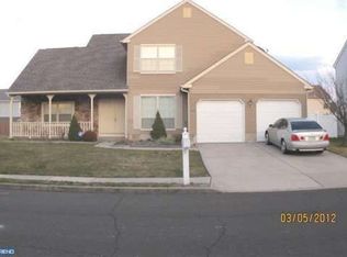 2221 Logan Cir, Bensalem, PA 19020