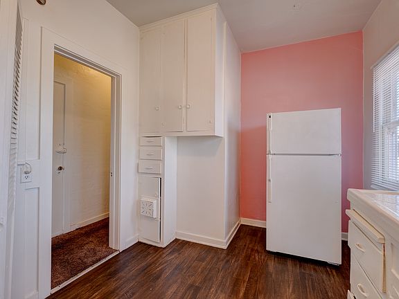 2nd image of 3523 S Norton Ave APT 3