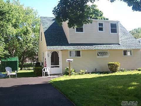 1st image of 30 Woodcock Ln
