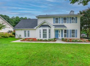 5700 River Glen Dr, Greensboro, NC 27455