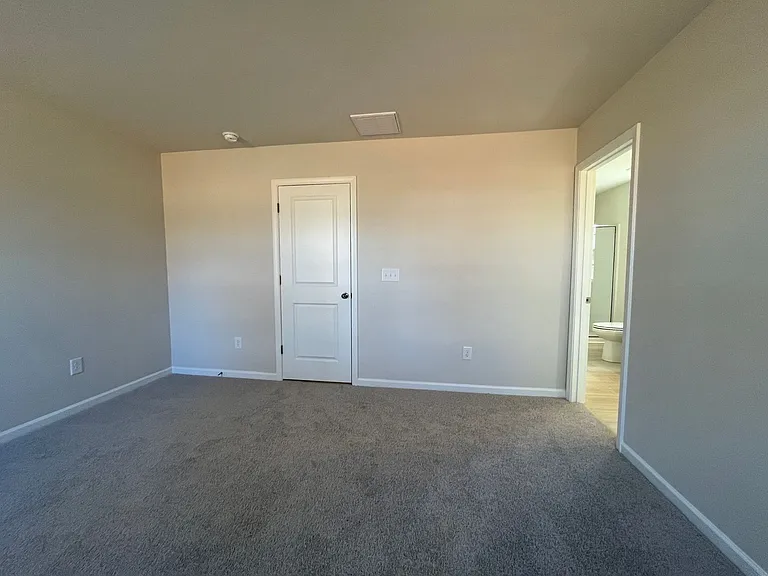 832 Powder Branch Dr — Photo 16