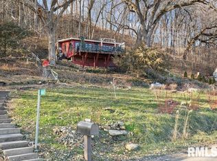 4683 155th St, Clinton, IA 52732