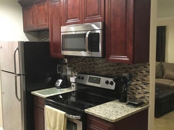 5th image of 167 Amberly Dr Unit F