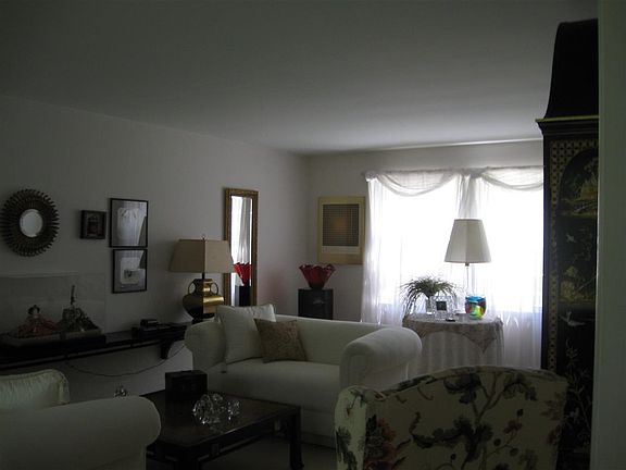 5th image of 4 Newell Ct