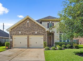 7510 River Pass Dr, Pearland, TX 77581