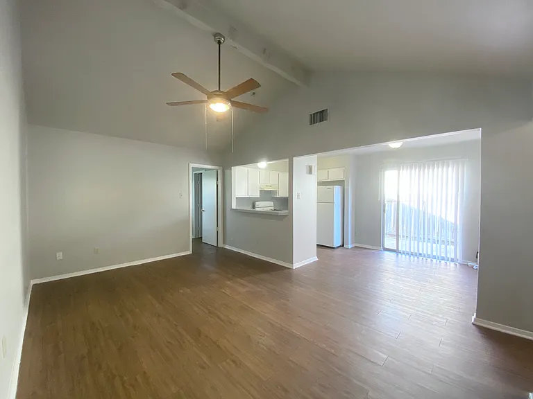 2118 Gaston Place Dr — Photo 9
