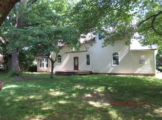 195 W Pickens Rd, Pea Ridge, AR 72751