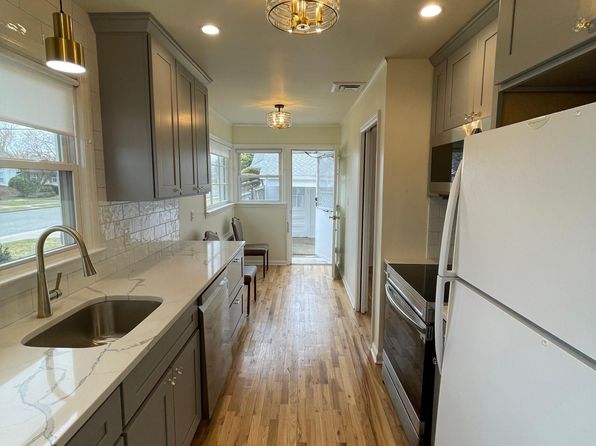 (undisclosed Address)