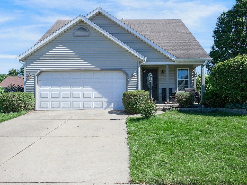 1st image of 3335 Glenn Oak Dr