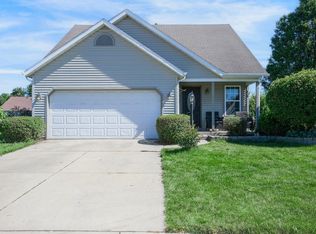 3335 Glenn Oak Dr, South Bend, IN 46628