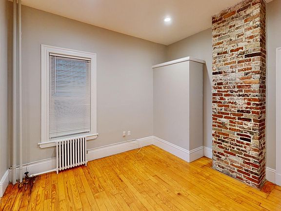 5th image of 648 E 7th St #1