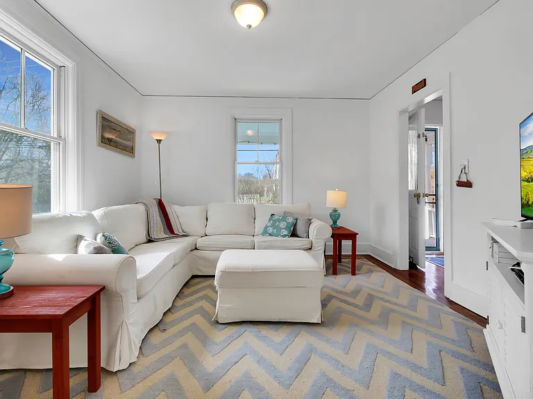 64 David Whites Ln — Photo 4