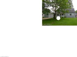 4860 Redwood Dr, Sheffield Lake, OH 44054