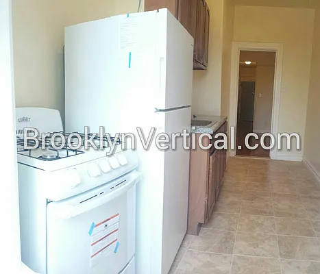 Rented by Brooklyn Vertical Inc. | media 10