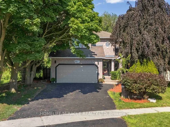 987 Copperfield Dr, Oshawa, ON L1K 2E9
