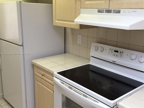 4th image of 20 NW 87th Ave APT A216