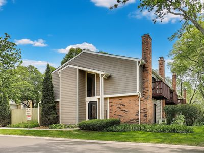107 W Brighton Pl, Mount Prospect, IL, 60056