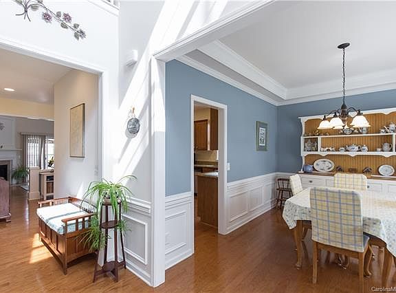 5th image of 5208 Cressingham Dr