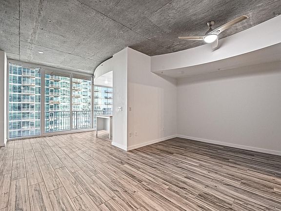 4th image of 5925 Almeda Rd Unit 11406