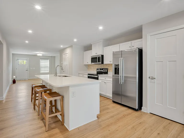 7213 Lyon Taylor Ln — Photo 8