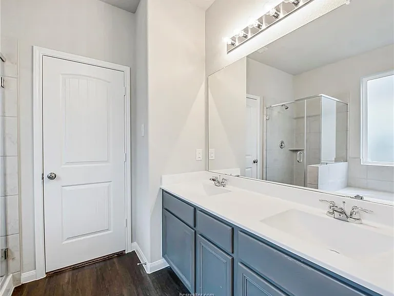 4717 Los Pines Way — Photo 11