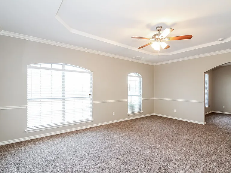 102 Hartley Ln — Photo 6