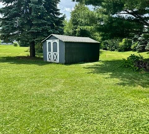 5th image of 406 Northfield Ln