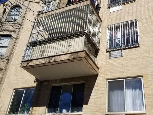 235 55th St #3A, Brooklyn, NY 11220