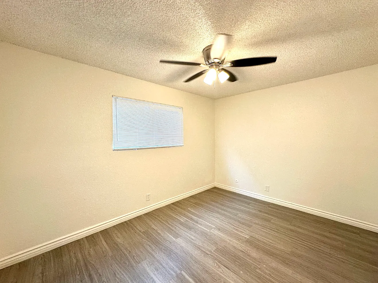 2 bed, 825 sqft, $2,195 — Photo 4