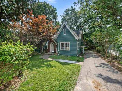 313 River St, Iowa City, IA, 52246