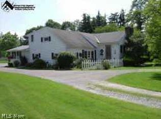 17699 Mayfield Rd, Huntsburg, OH 44046