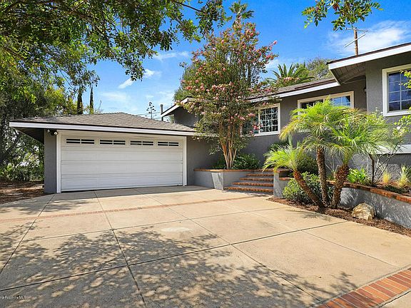 2nd image of 1201 Eagle Vista Dr