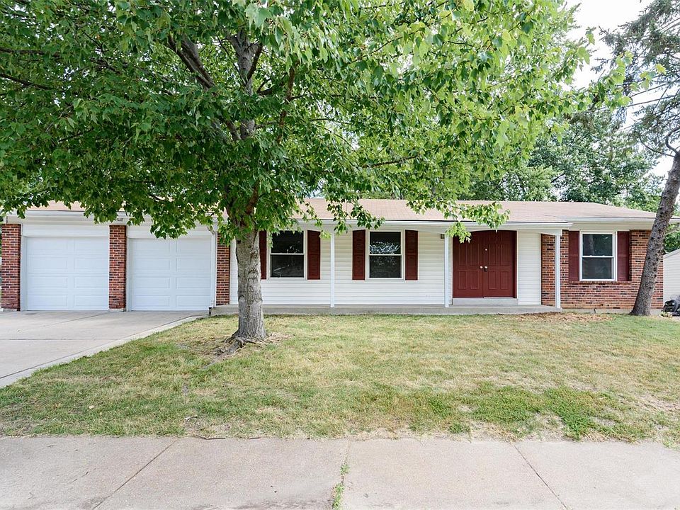 1st image of 2095 Lindsay Ln